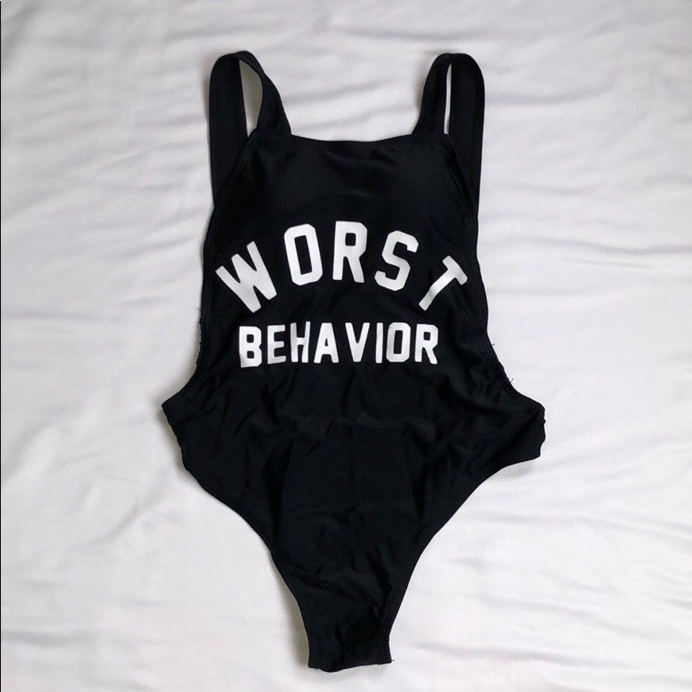 One piece swim suite